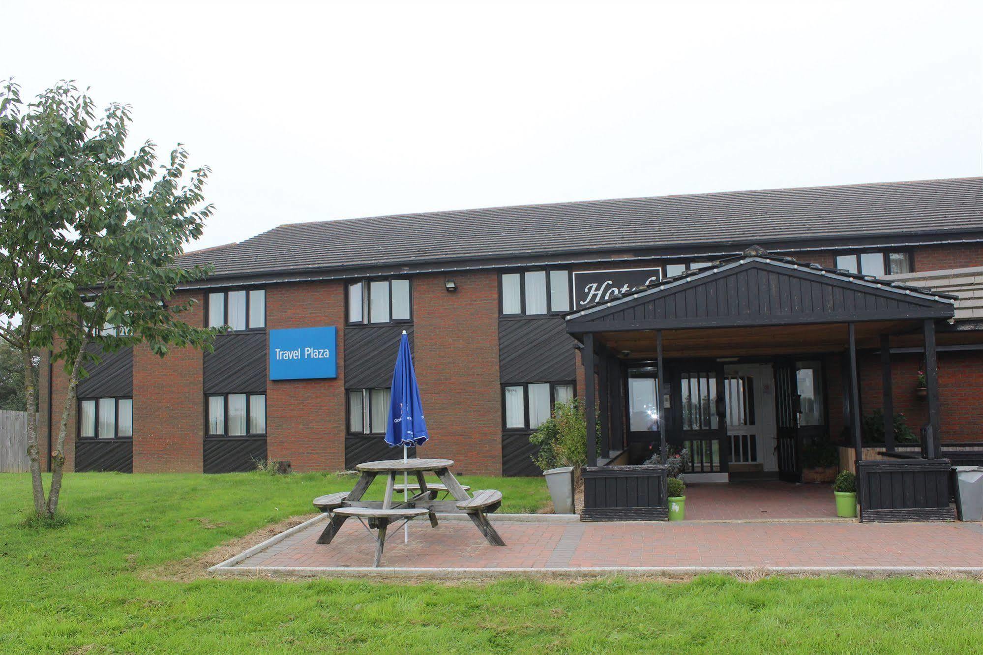 Travel Plaza Hotel Desborough Εξωτερικό φωτογραφία