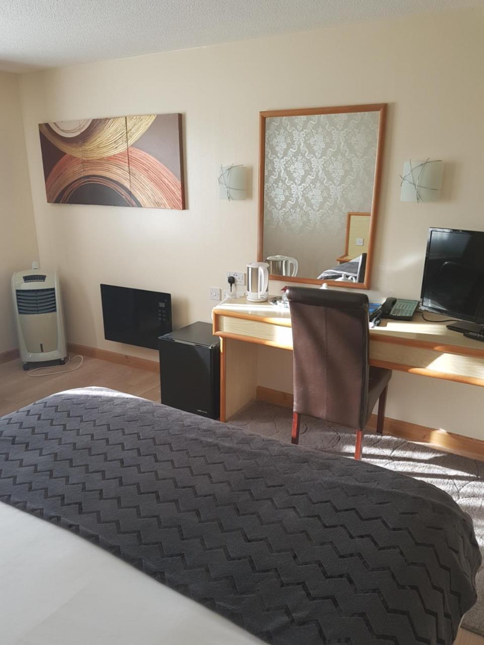 Travel Plaza Hotel Desborough Εξωτερικό φωτογραφία